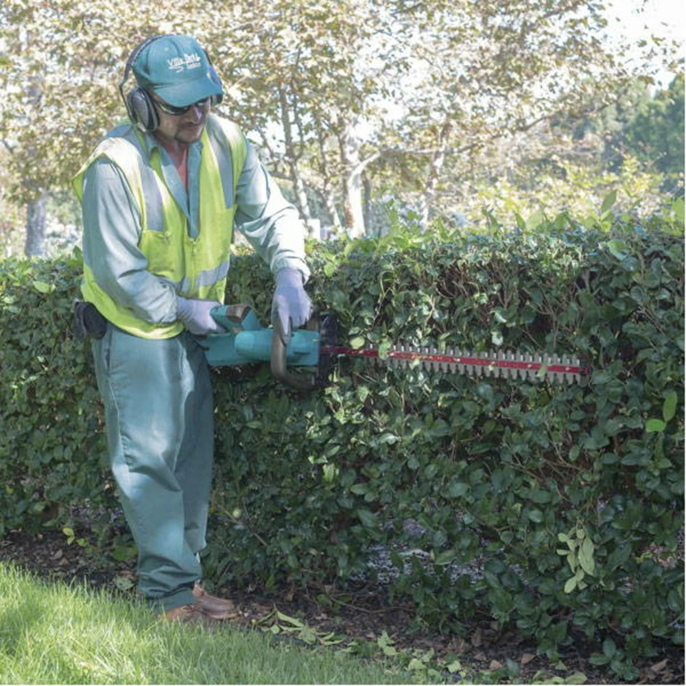 Makita Taille-haie Sans Fil - 36 V Li-ion - 55 Cm - Sans Batterie Ni Chargeur - 5,1 Kg 6 Makita Taille-haie Sans Fil - 36 V Li-ion - 55 Cm - Sans Batterie Ni Chargeur - 5,1 Kg – Image 4